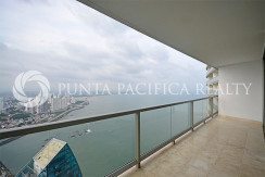 Rented | 1 Bedroom Condo on a Very High Floor with Endless Views of Panama City | The Ocean Club (Trump)