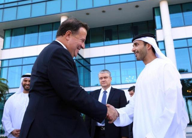 Varela Promotes Panama in UAE