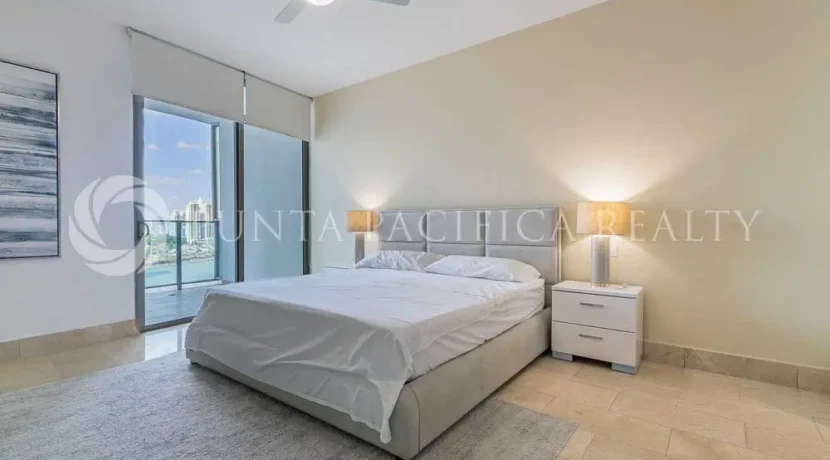 Grand Tower 16J-07