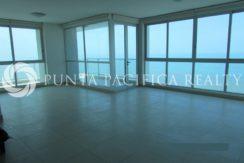 Rented | Large Layout | 2-Bedroom Apartment In Oceanaire