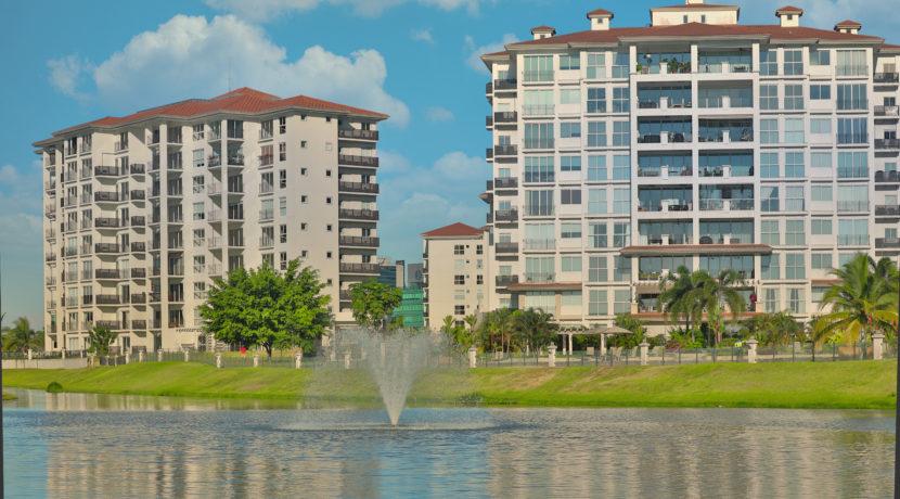 Report: Global Wealthy Looking to Buy More Property