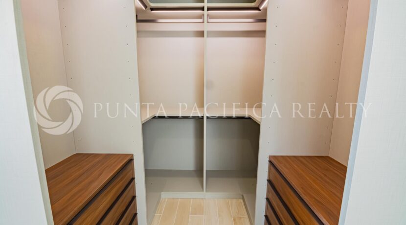 BCR21E1-1210closet#16BCRE1lvl100