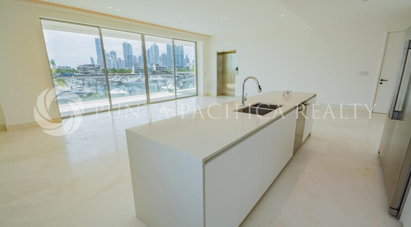BCR21E1-1210kitchen#6BCRE1lvl100