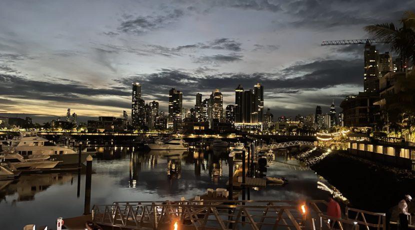 Dubai and Panama Groups Sign New Trade Pact