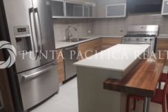 Not Available | Beautiful | 3-Bedroom Apartment In Marbella 47