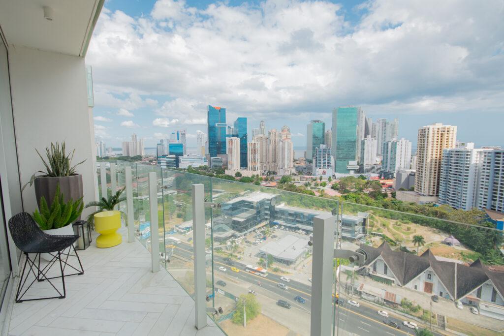 Air-Tower-Panama-City-luxury-apartment-views Wanders & Yoo
