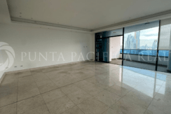 Not Available | 3 Bedroom Apartment | Excellent Location | PH Deluxe Residences