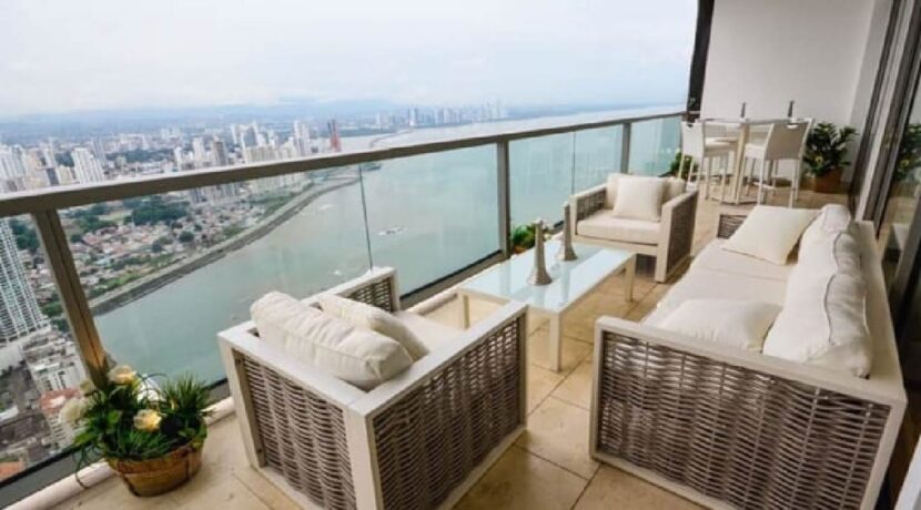 Investing in the Work-at-Home Trend in Panama
