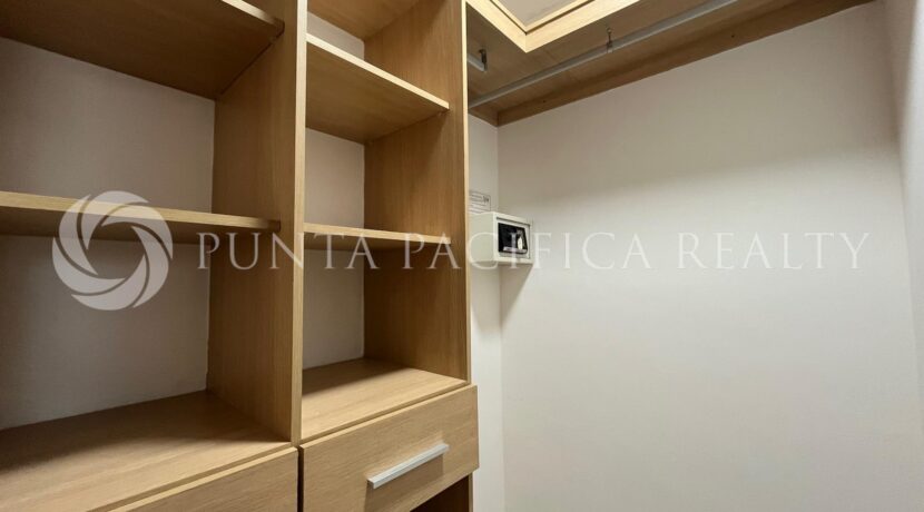 9. Master Closet - 1