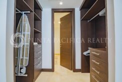TOC2403-0203closet#6Toc3103
