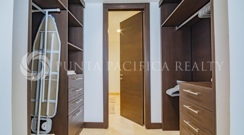 TOC2403-0203closet#6Toc3103