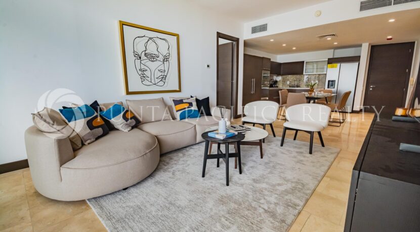 TOC2403-0203livingroom#12Toc3103