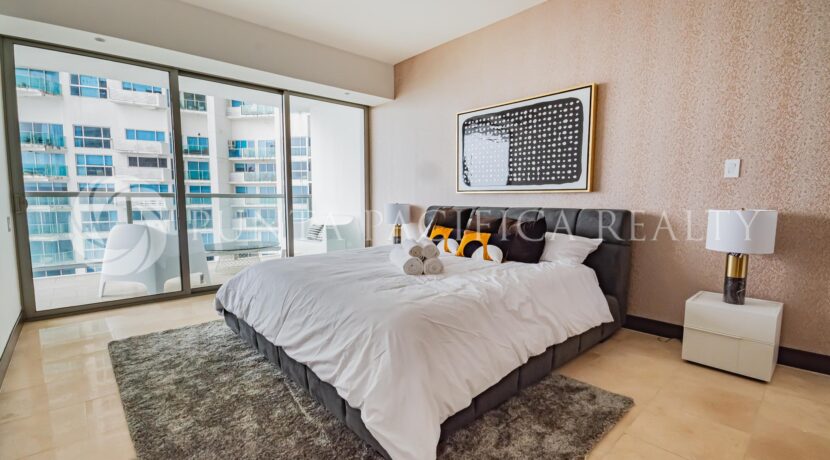 TOC2403-0203room#8Toc3103