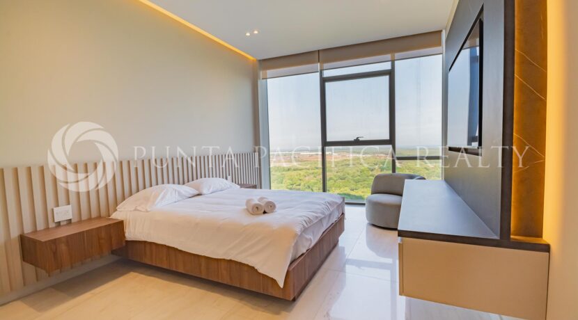 FEN2423-033Aroom#3LaMaison23A