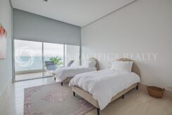 OCP2410-050B0room#8OceanPearl