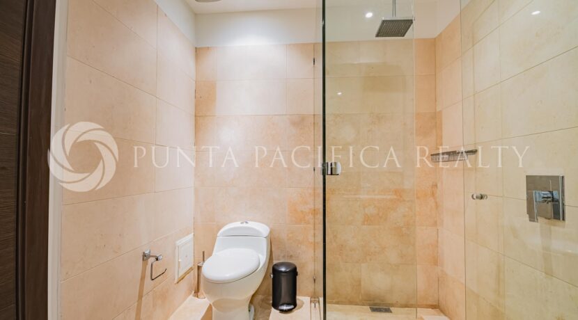 TOC2439-0509Bathroom#3TOC