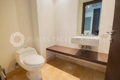 TOC2439-0509bathroom#12TOC