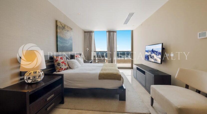Penthouse 65-49