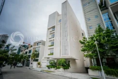 For Sale | Oceanfront Elegance | Luxury Island Living: 4 ‑Bedroom Apartment | In Ocean Terrace