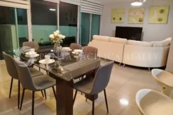 Privé-5